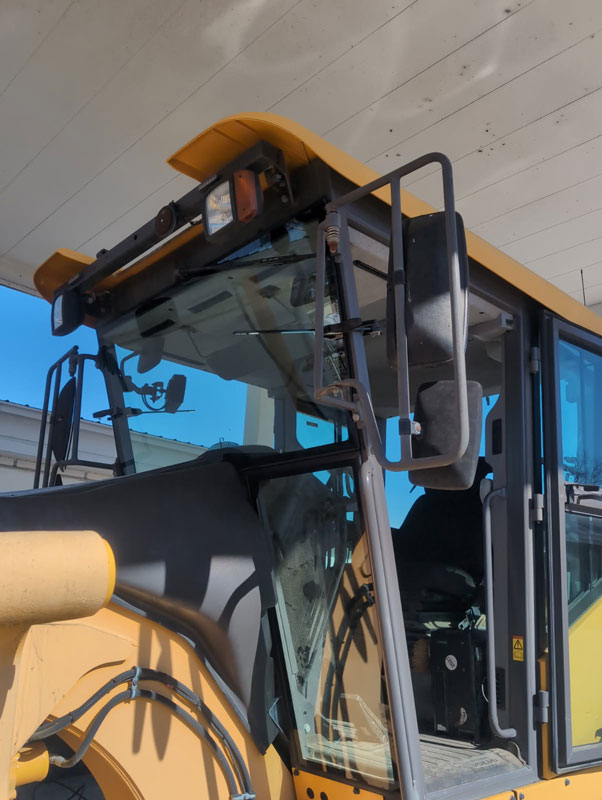 heavy-equipment-glass-repair-windshield-replacement-mobile-on-site-south-carolina Commercial auto glass mobile repair and replacement
